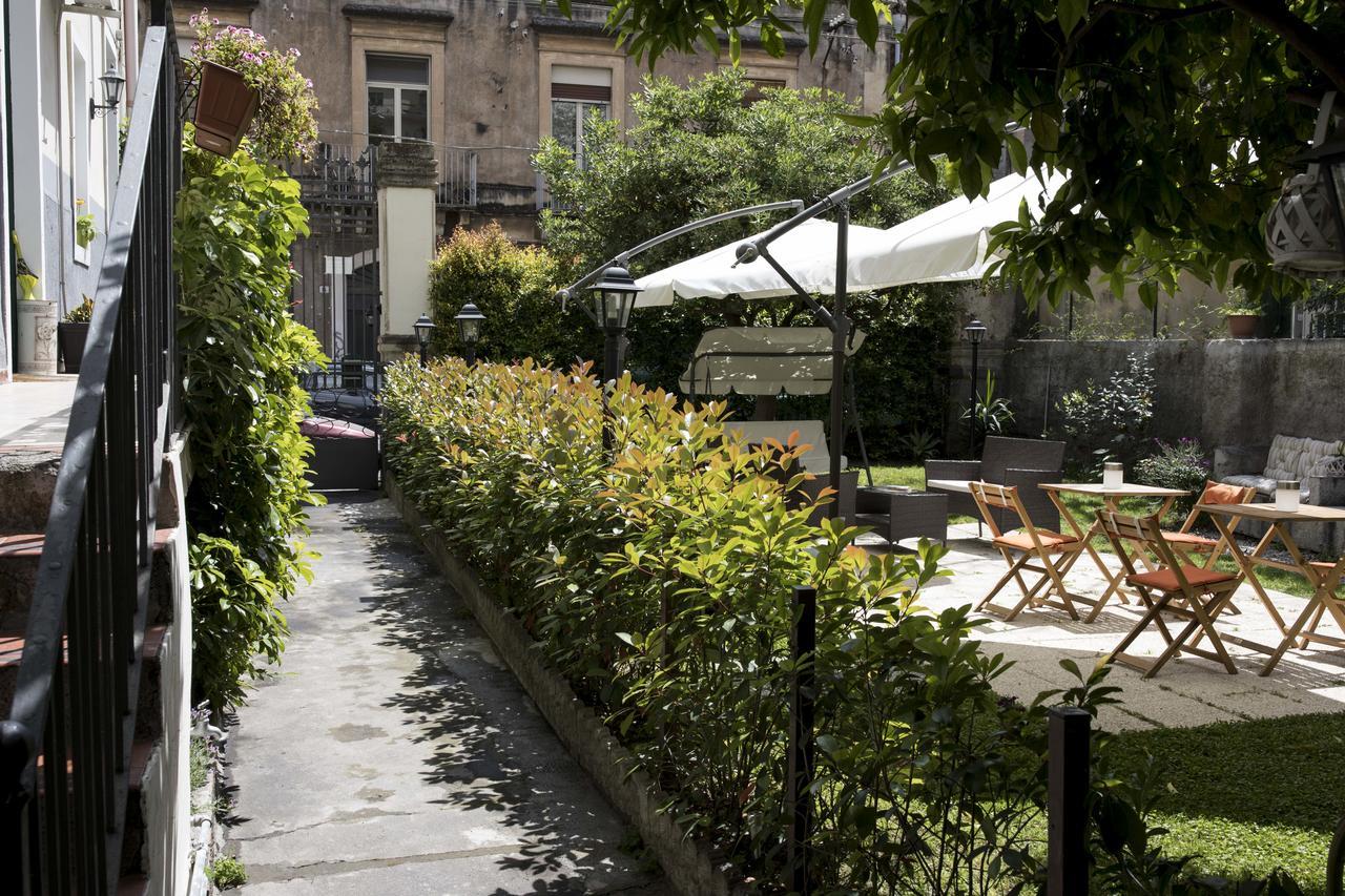 Dimora Novecento Bed and Breakfast Catania Exterior foto